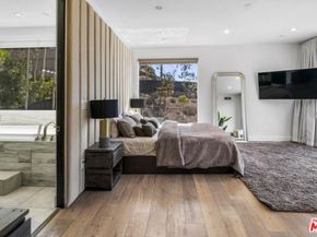 6696 Lakeridge Road, Los Angeles CA 90068