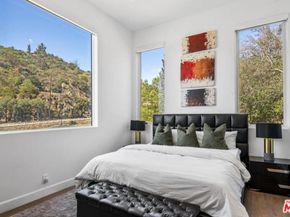 6696 Lakeridge Road, Los Angeles CA 90068