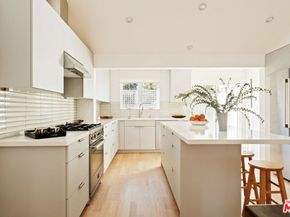 825 Coeur D Alene Avenue, Venice CA 90291