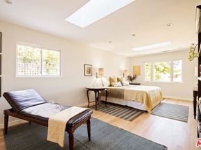 825 Coeur D Alene Avenue, Venice CA 90291