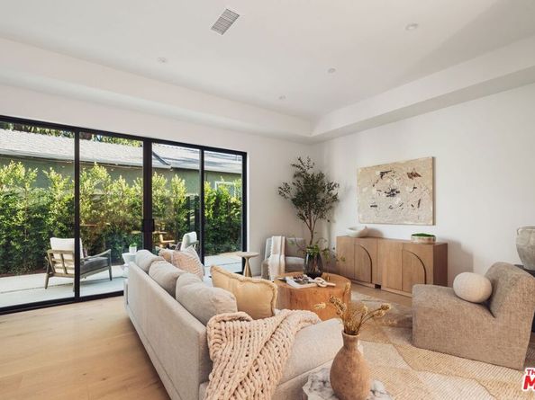 4160 Keystone Avenue, Culver City CA 90232