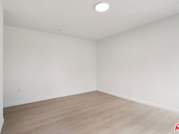 1673 E 111th Street, Los Angeles CA 90059