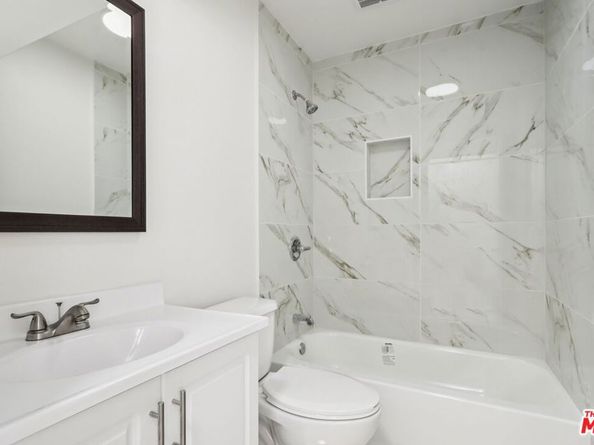 1673 E 111th Street, Los Angeles CA 90059