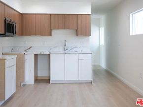 1673 E 111th Street, Los Angeles CA 90059