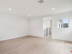 1673 E 111th Street, Los Angeles CA 90059