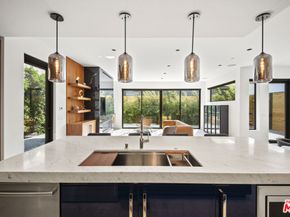 212 Bay Street 103, Santa Monica CA 90405