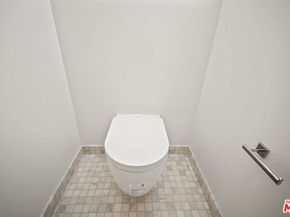 212 Bay Street 103, Santa Monica CA 90405