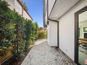 212 Bay Street 103, Santa Monica CA 90405