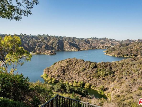 1900 Bel Air Road, Los Angeles CA 90077