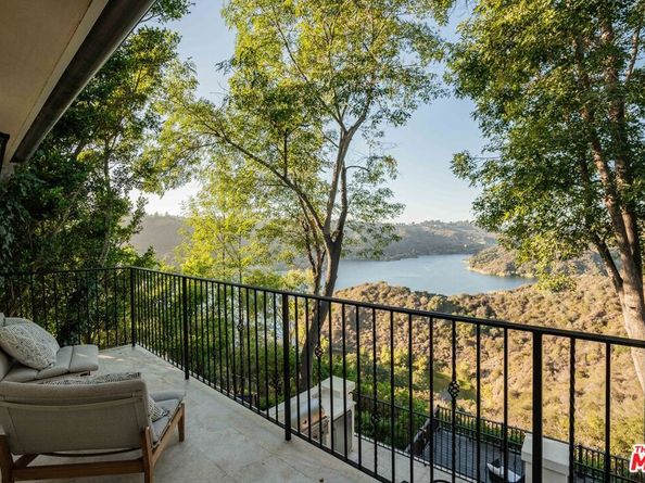 1900 Bel Air Road, Los Angeles CA 90077