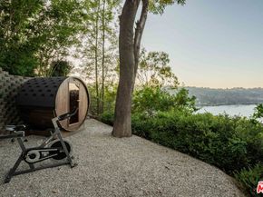 1900 Bel Air Road, Los Angeles CA 90077