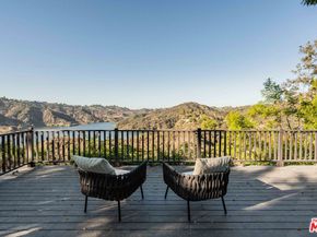 1900 Bel Air Road, Los Angeles CA 90077