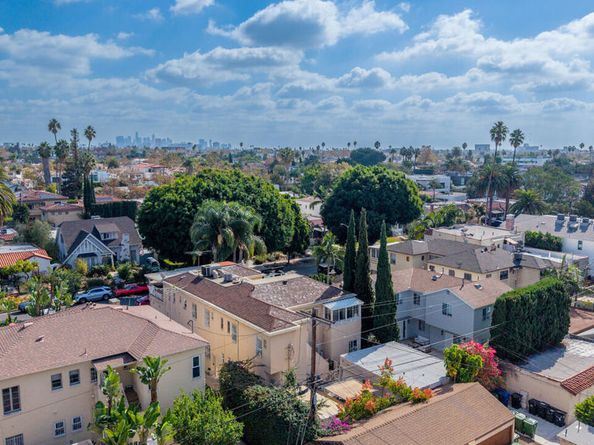 461 N Vista Street, Los Angeles CA 90036