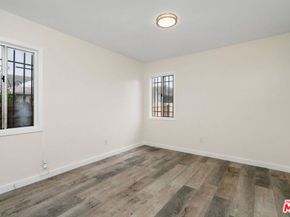 2406 S Cochran Avenue, Los Angeles CA 90016