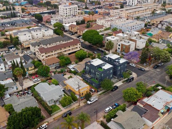 4713 Clinton Street, Los Angeles CA 90004