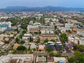 4713 Clinton Street, Los Angeles CA 90004