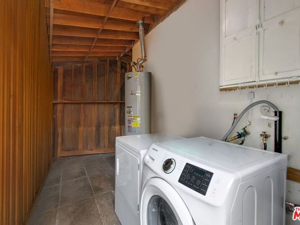 4713 Clinton Street, Los Angeles CA 90004