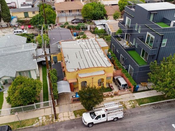 4713 Clinton Street, Los Angeles CA 90004