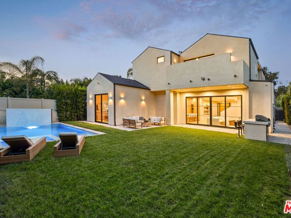 11746 La Maida Street, Valley Village CA 91607