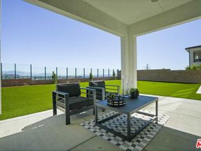 11818 N Hillsborough Lane, Porter Ranch CA 91326