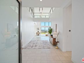 11818 N Hillsborough Lane, Porter Ranch CA 91326