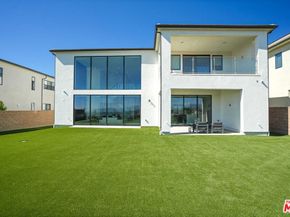 11818 N Hillsborough Lane, Porter Ranch CA 91326