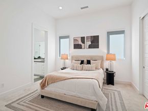 11818 N Hillsborough Lane, Porter Ranch CA 91326