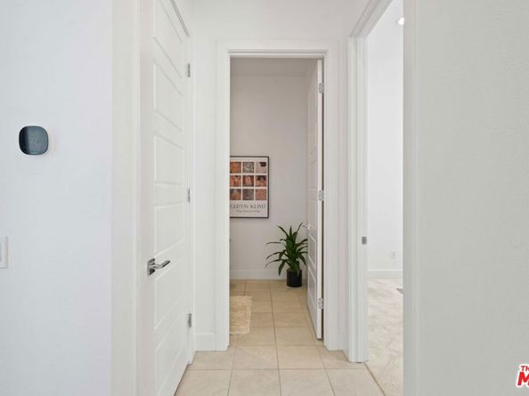 11818 N Hillsborough Lane, Porter Ranch CA 91326