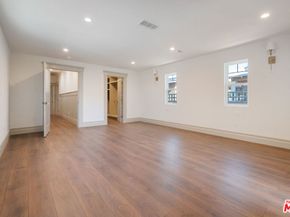 2180 W 31st Street, Los Angeles CA 90018