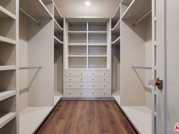 2180 W 31st Street, Los Angeles CA 90018