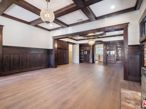 2180 W 31st Street, Los Angeles CA 90018