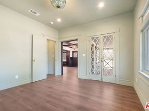 2180 W 31st Street, Los Angeles CA 90018