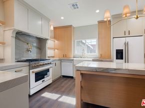 2180 W 31st Street, Los Angeles CA 90018