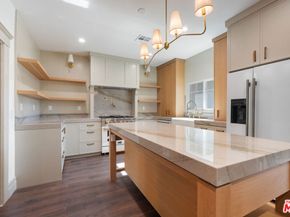 2180 W 31st Street, Los Angeles CA 90018