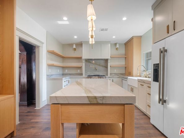 2180 W 31st Street, Los Angeles CA 90018