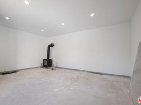 2180 W 31st Street, Los Angeles CA 90018