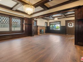 2180 W 31st Street, Los Angeles CA 90018