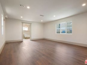 2180 W 31st Street, Los Angeles CA 90018