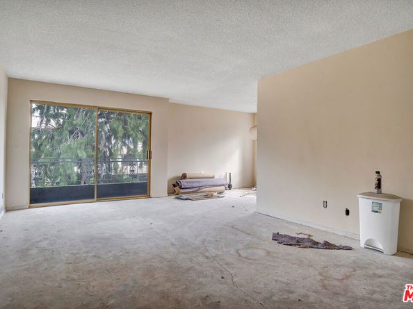 1861 Midvale Avenue, Los Angeles CA 90025