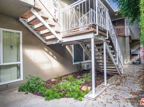 1861 Midvale Avenue, Los Angeles CA 90025