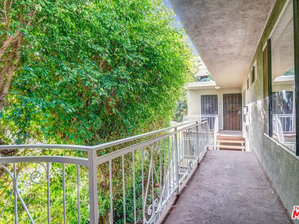 1861 Midvale Avenue, Los Angeles CA 90025