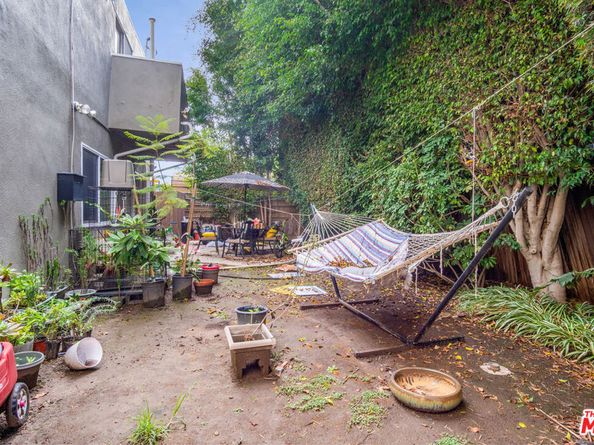 1861 Midvale Avenue, Los Angeles CA 90025