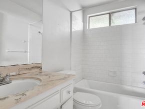 1861 Midvale Avenue, Los Angeles CA 90025