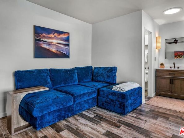 4361 Berryman Avenue 11, Los Angeles CA 90066