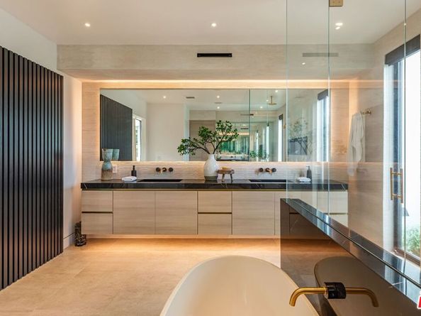 9455 Eden Drive, Beverly Hills CA 90210