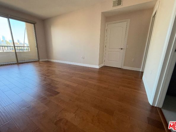 991 Arapahoe Street 508A, Los Angeles CA 90006