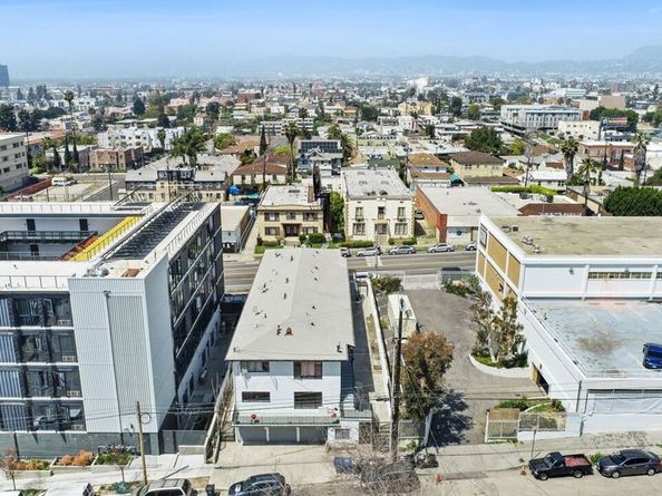151 S Mountainview Avenue, Los Angeles CA 90057