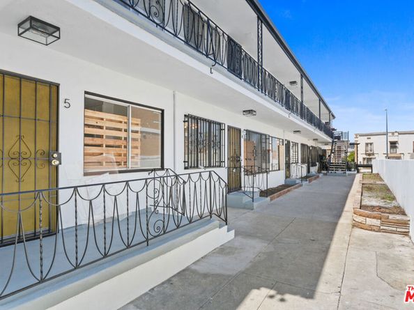 151 S Mountainview Avenue, Los Angeles CA 90057