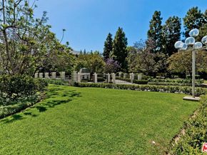 2220 Avenue Of The Stars 1706, Los Angeles CA 90067