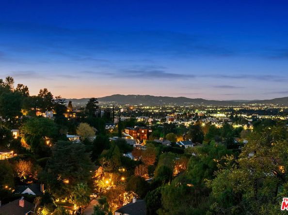 3909 Glenridge Drive, Sherman Oaks CA 91423